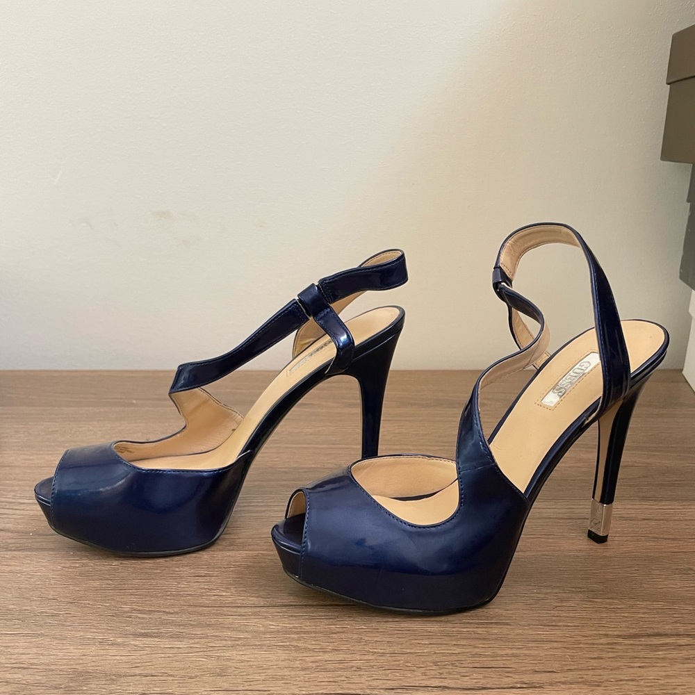 Guess size 7.5